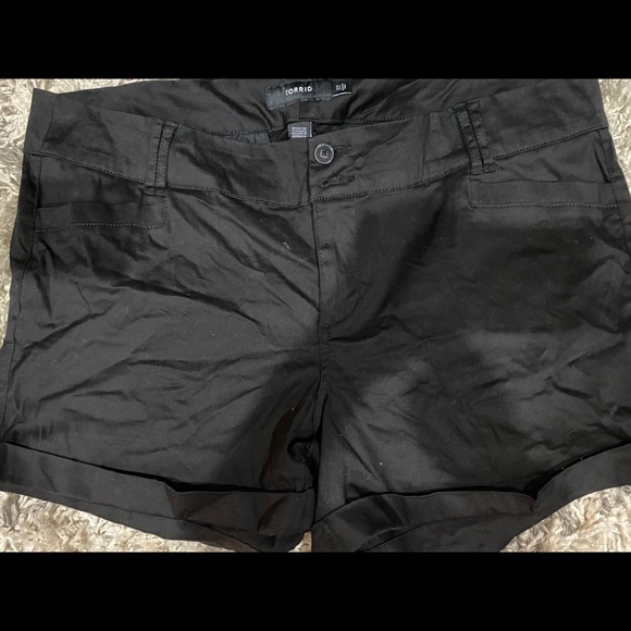 Torrid shorts - Picture 2 of 4